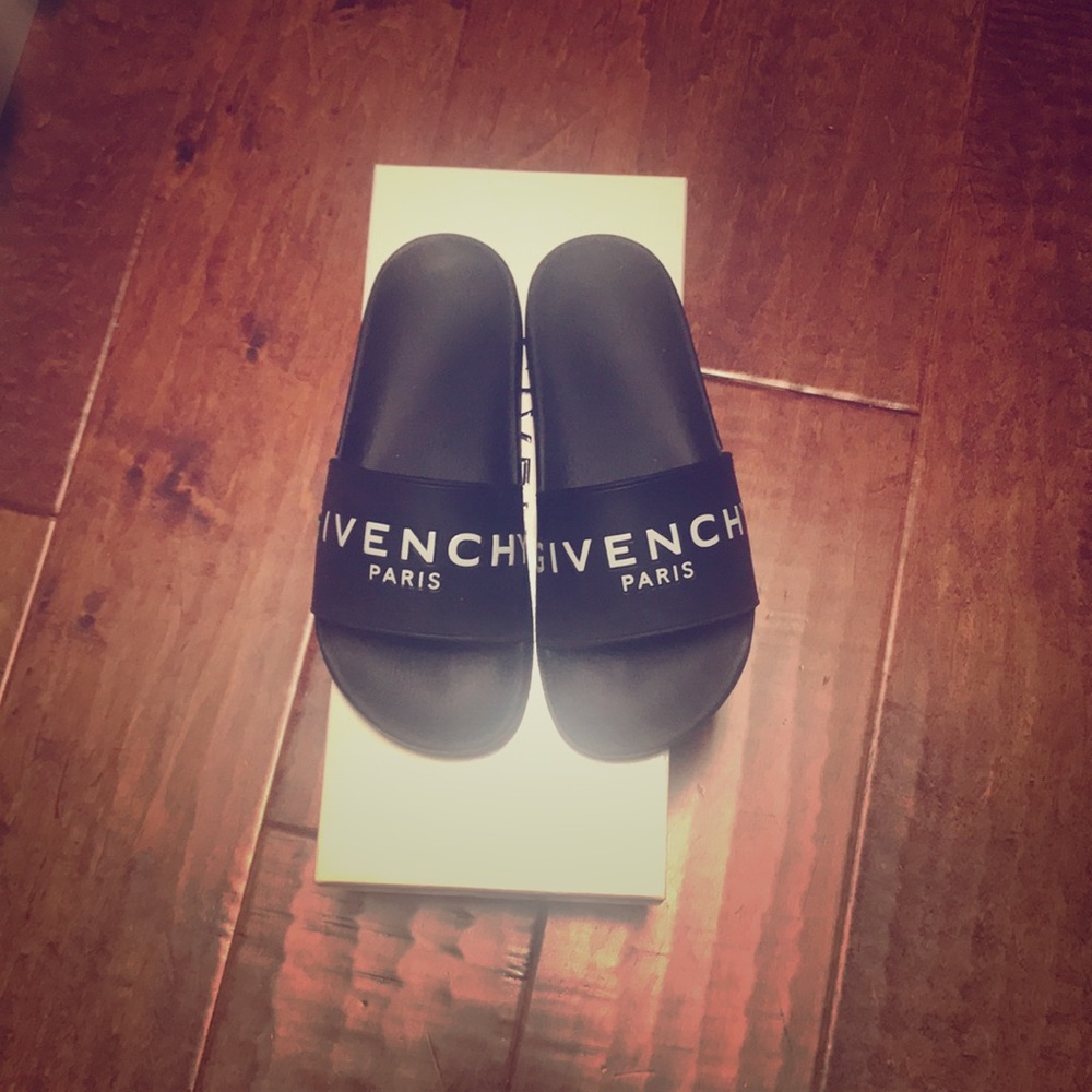Givenchy slides - Picture 2 of 6